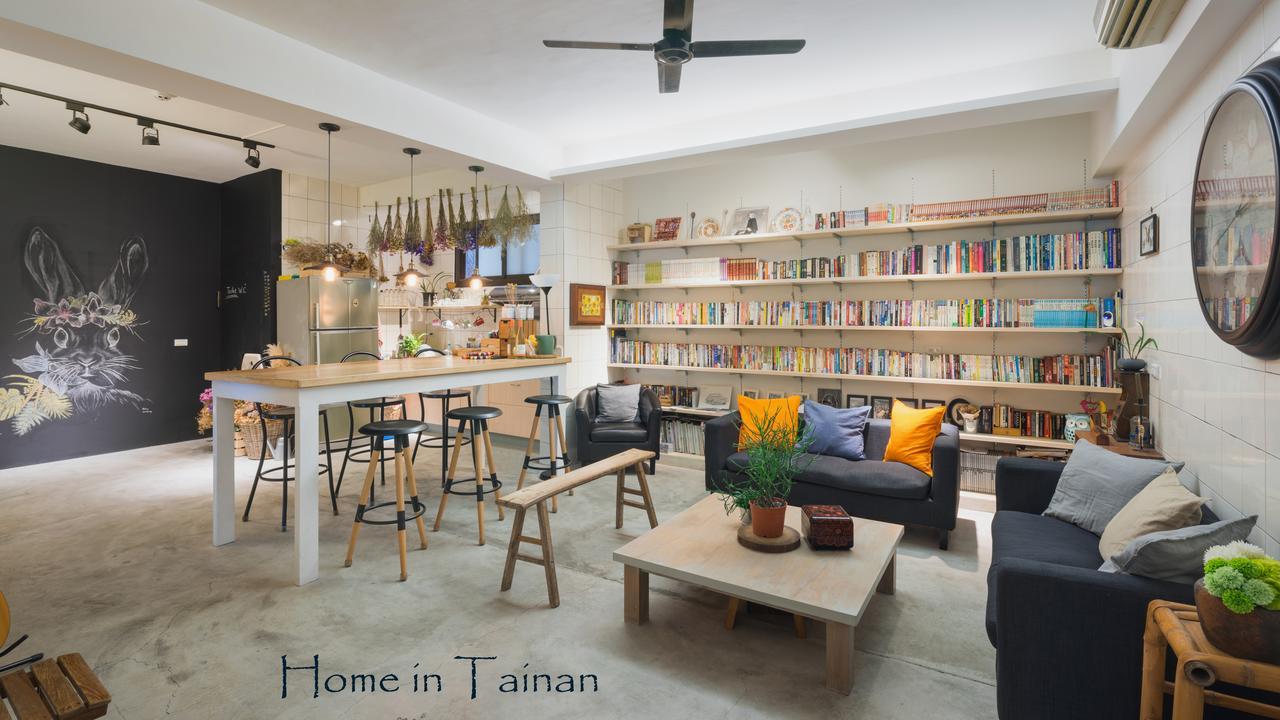 Home In Tainan Esterno foto